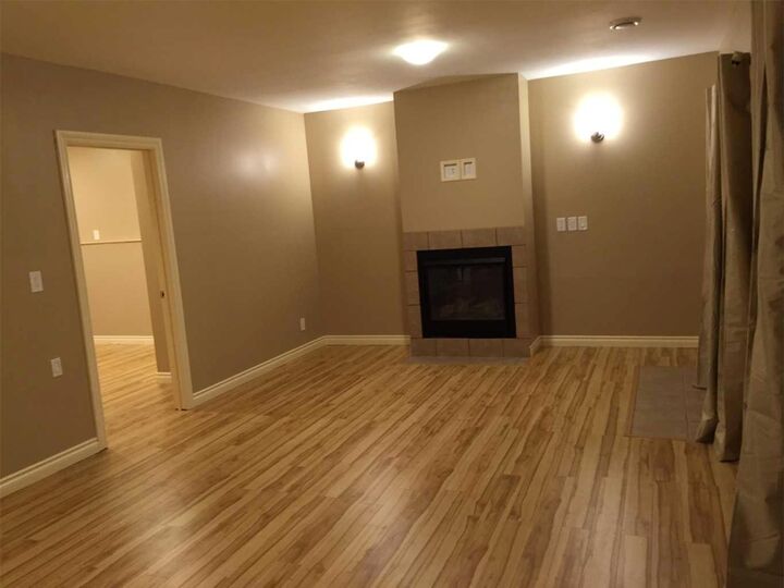 Property Photo:  11133 Obrien Lake Drive Dn  AB T8W 0B5 