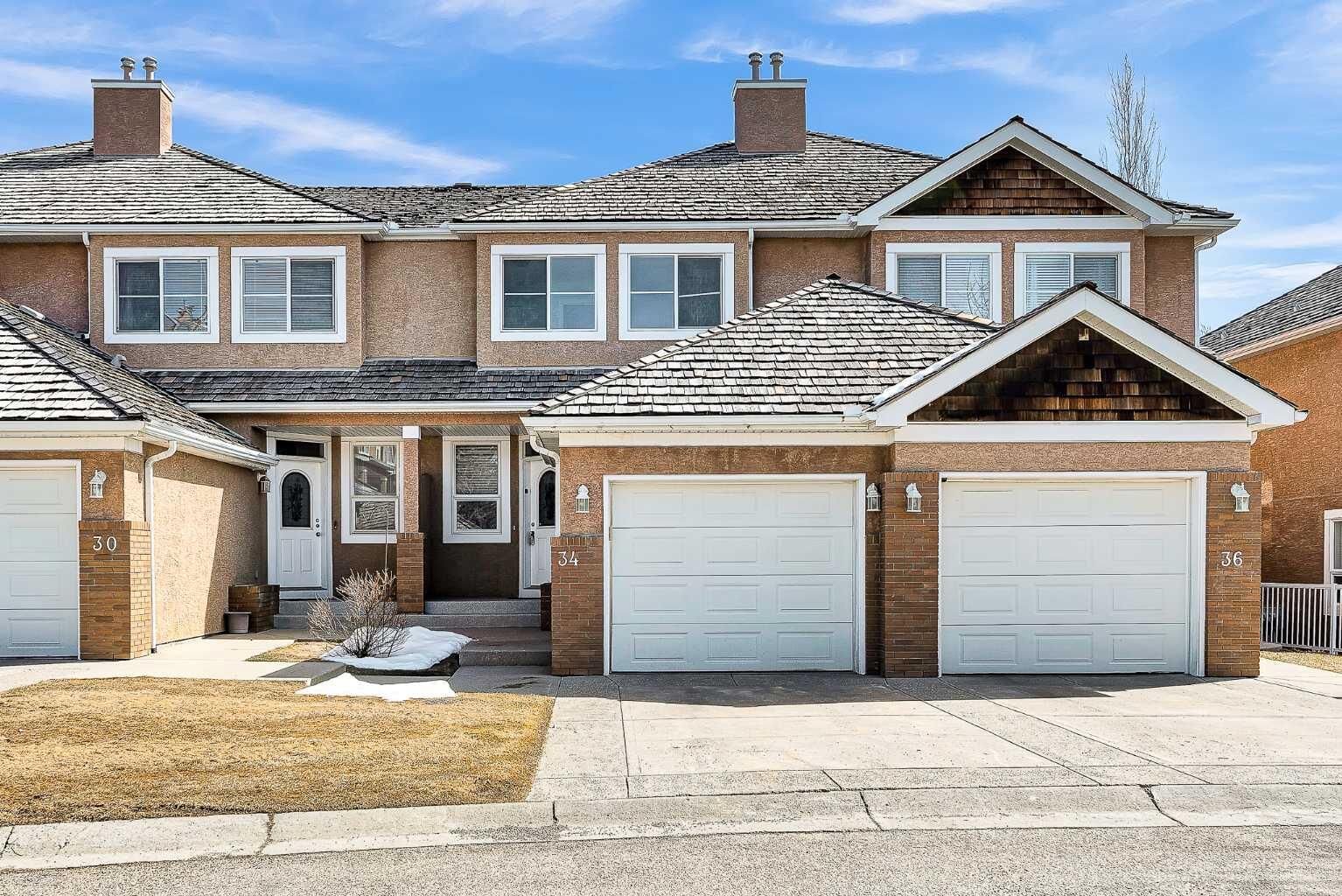 Property Photo: 34 Royal Manor NW AB T3G 5T7