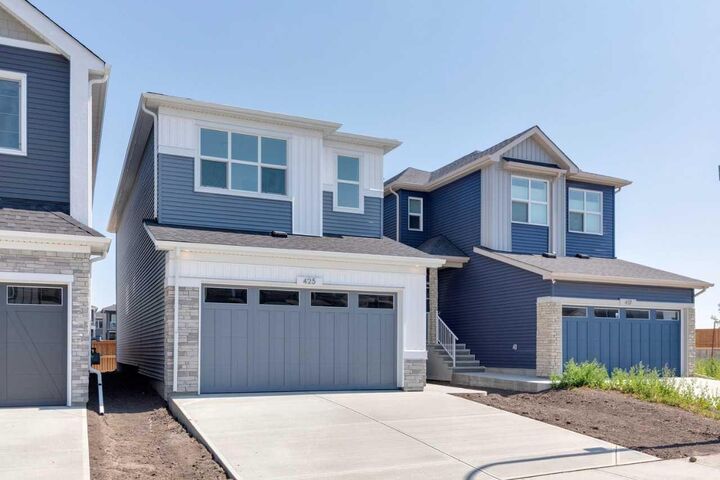 Property Photo: 425 Lewiston Landing NE AB T3P 2P3