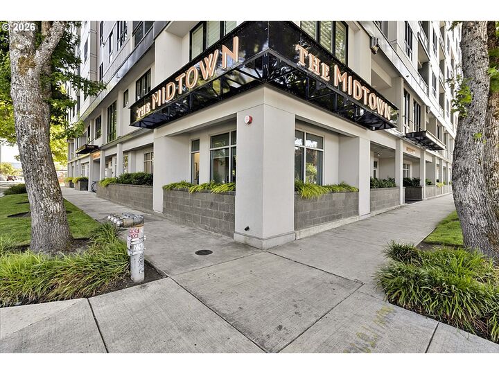Property Photo: 1600 Pearl St 505 OR 97401