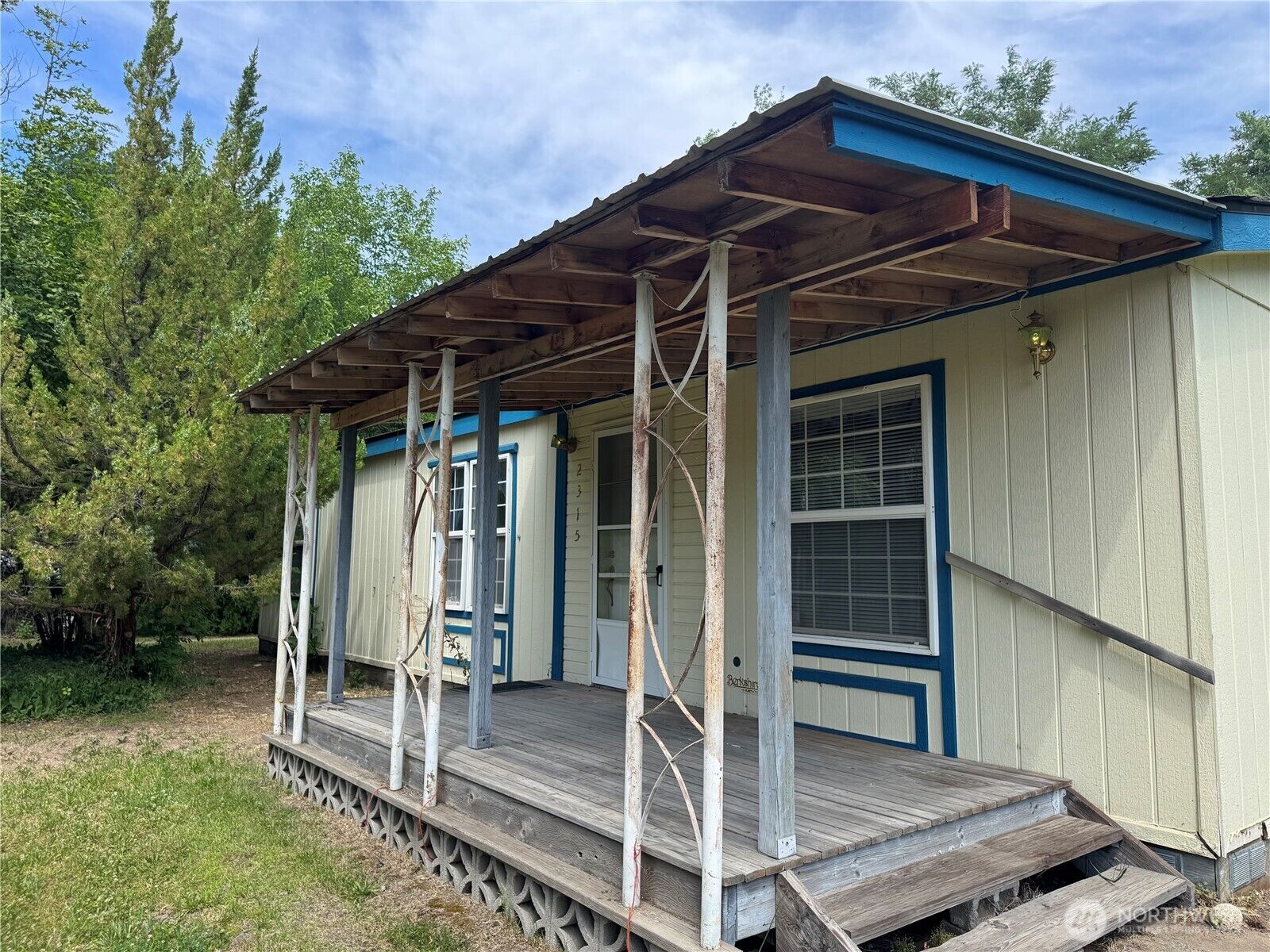 Property Photo: 2315 NW Alan Avenue WA 98802