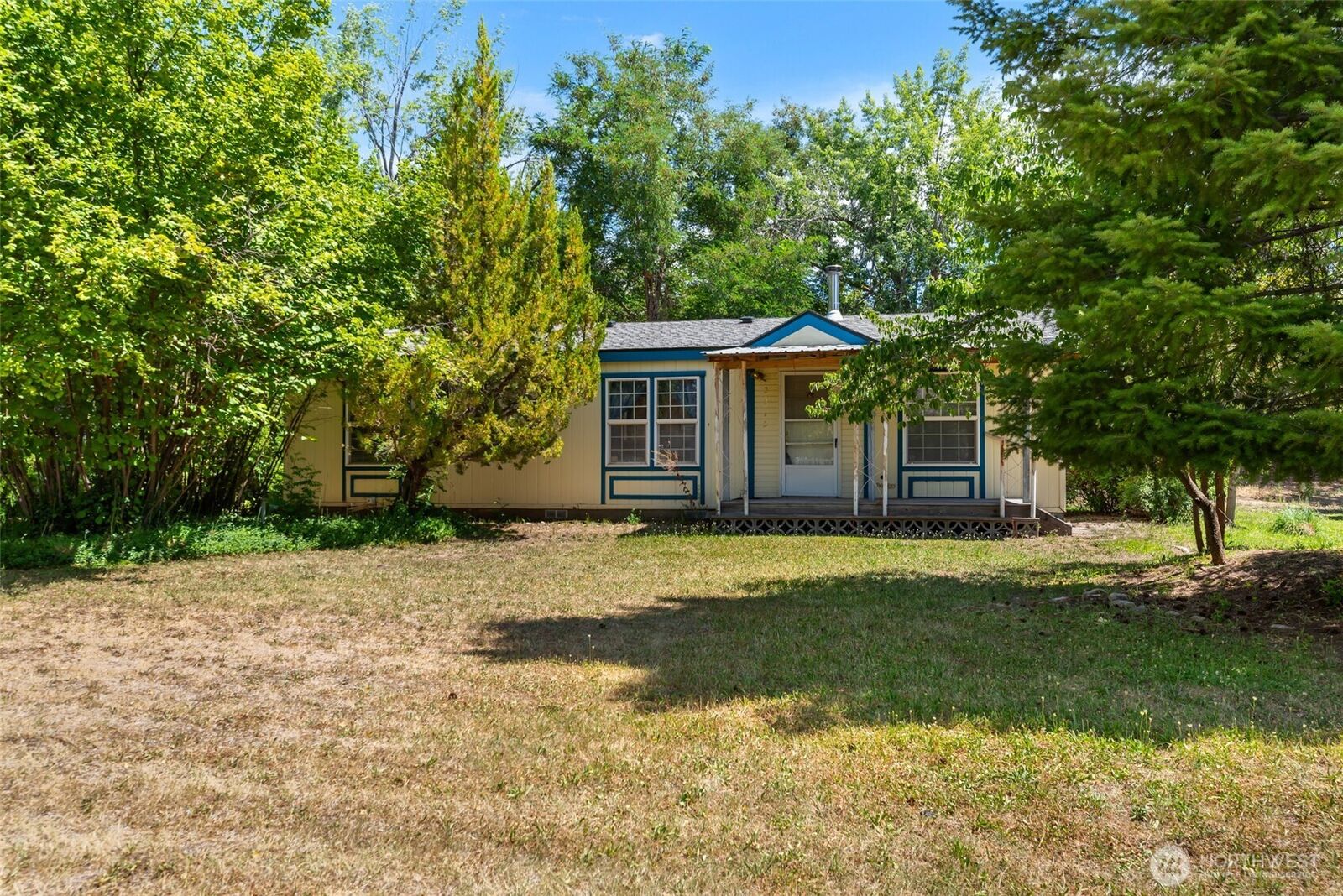 Property Photo: 2315 NW Alan Avenue WA 98802