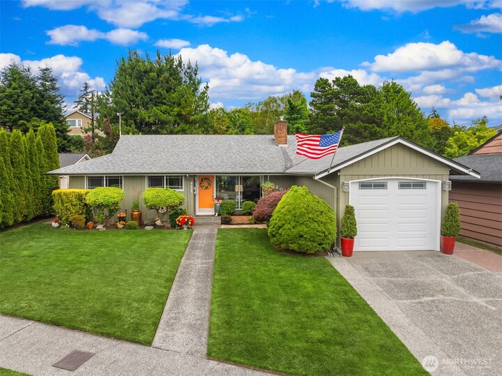 Property Photo: 8620 21st Avenue NW WA 98117
