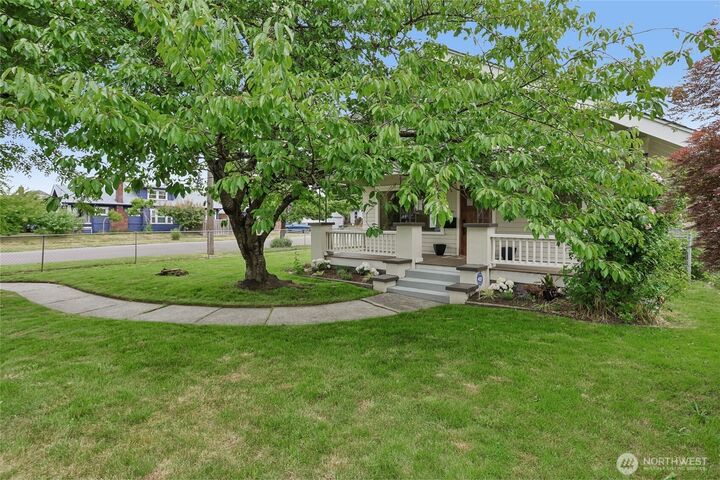 Property Photo:  4501  Pacific Avenue  WA 98418 
