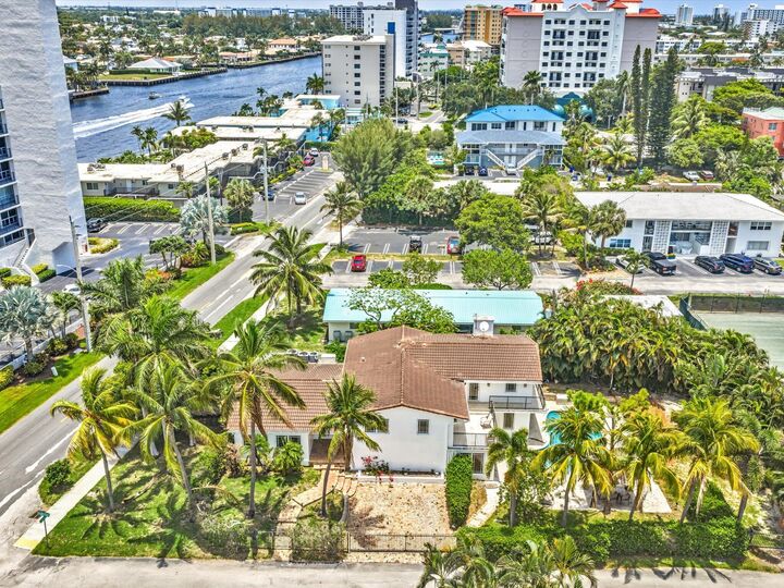 Property Photo: 518 N Riverside Drive FL 33062