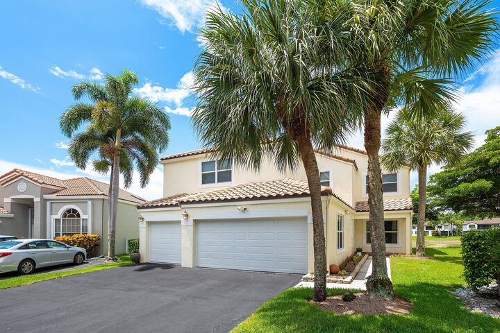 Property Photo:  6240 NW 76th Court  FL 33067 