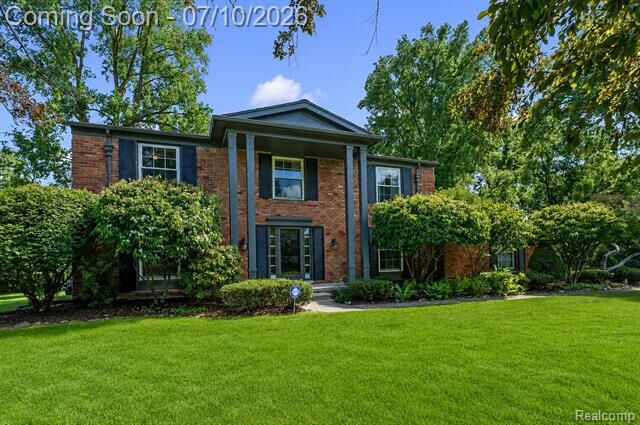 Property Photo:  1629 Spotswood Drive  MI 48302 