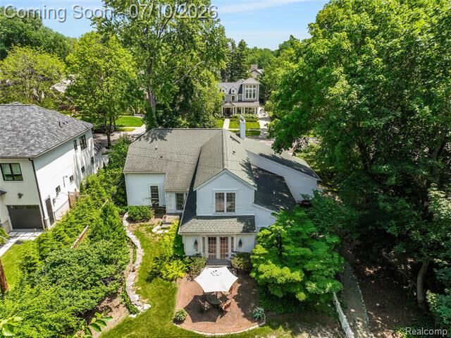Property Photo: 209 Chesterfield Avenue MI 48009