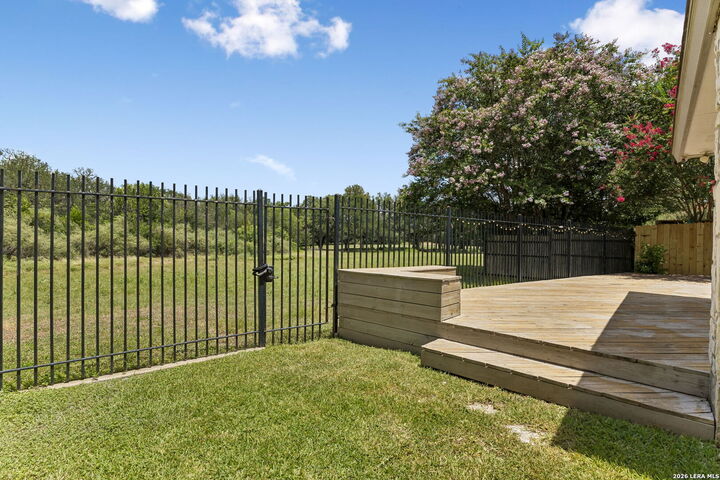 Property Photo: 1025 River Park TX 78216