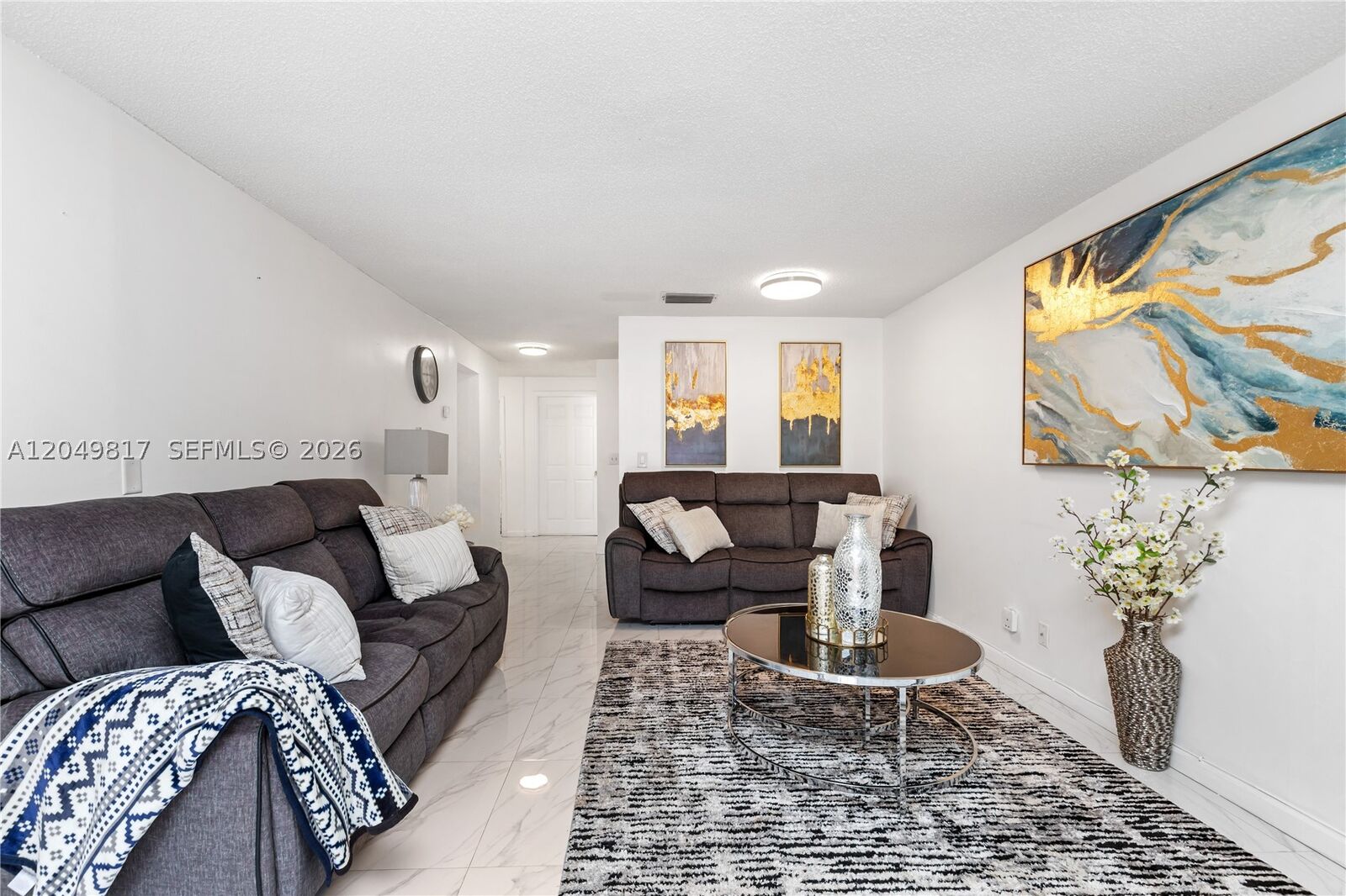 Property Photo: 1580 NW 93rd Ave 300 FL 33024