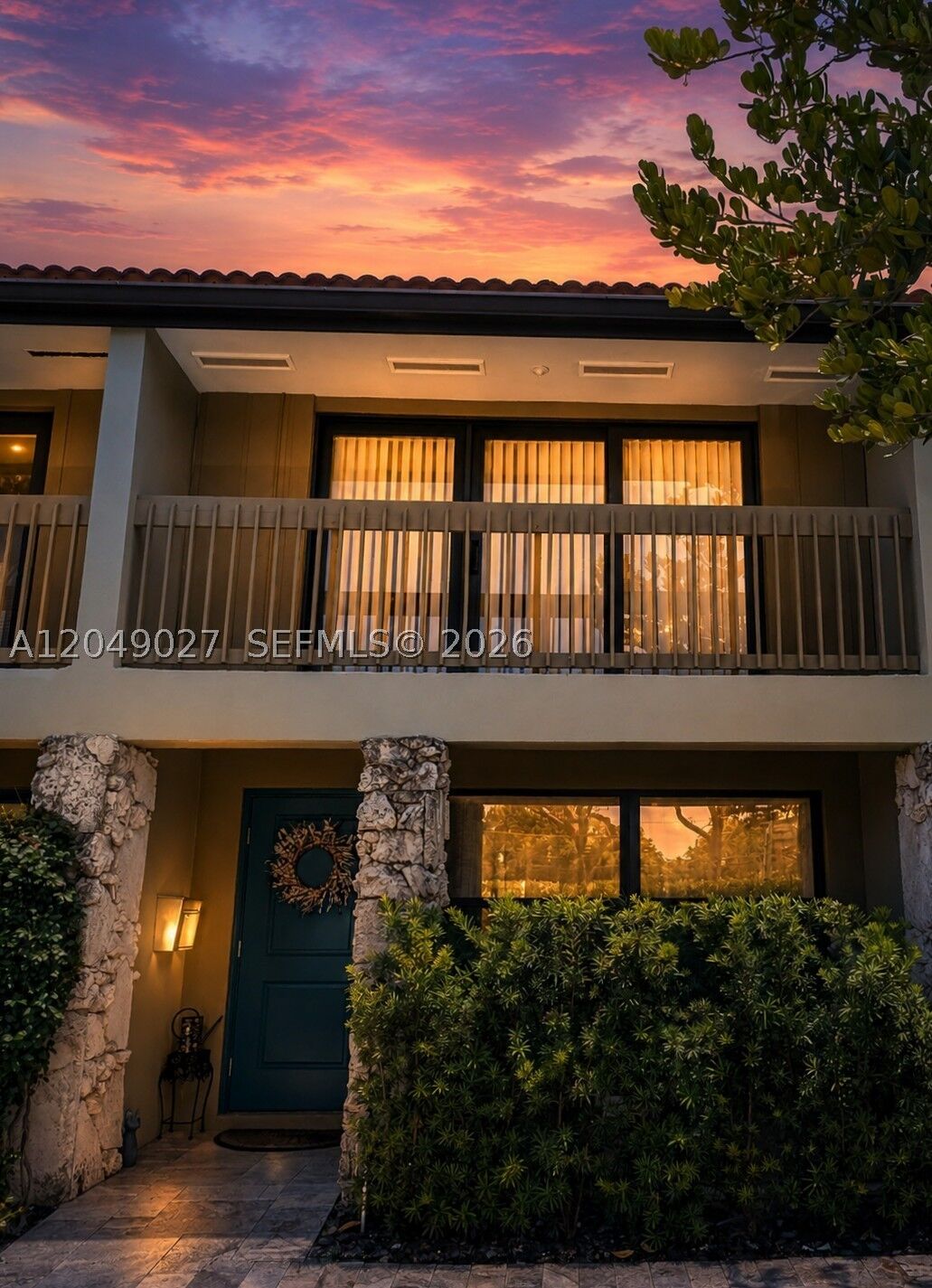 Property Photo:  6047 Bayview Dr  FL 33308 