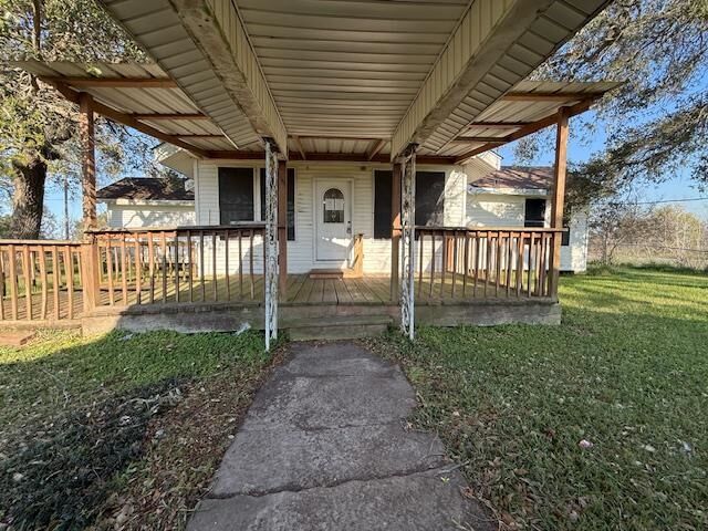 Property Photo: 33955 Hwy 365 TX 77629