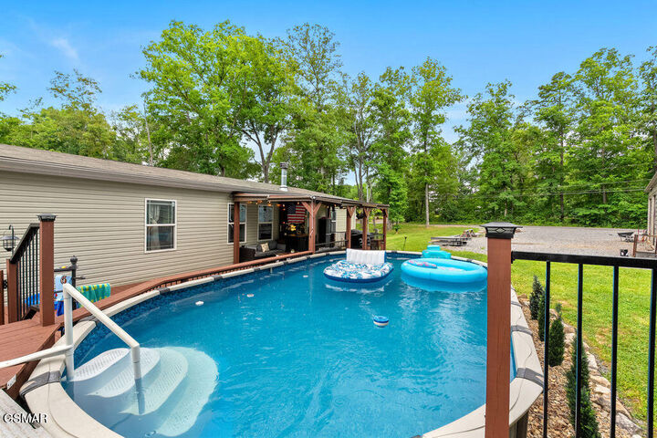 Property Photo:  704 Mize Road  TN 37865 