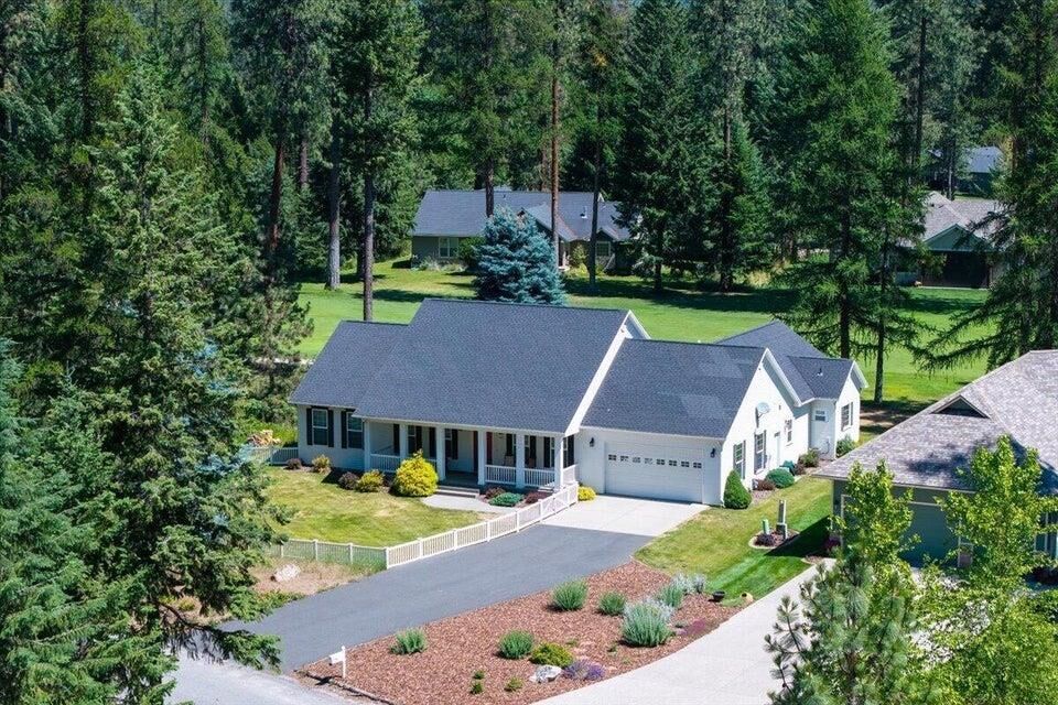 Property Photo:  627 Palmer Ln  WA 99109 
