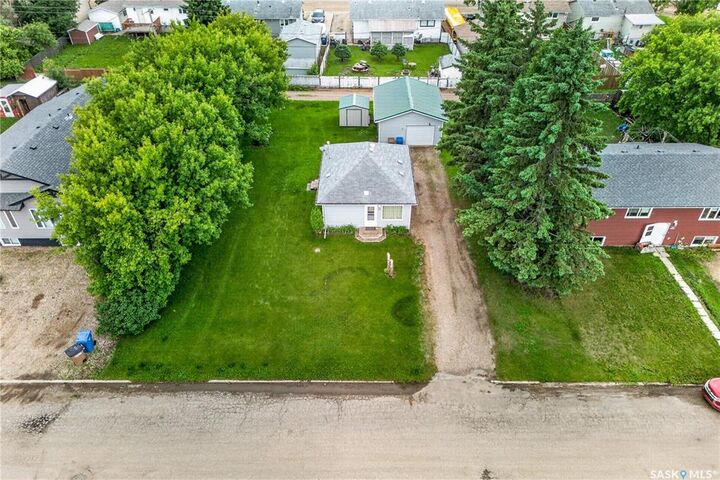 Property Photo: 229 Lendrum Street SK S0E 1A0