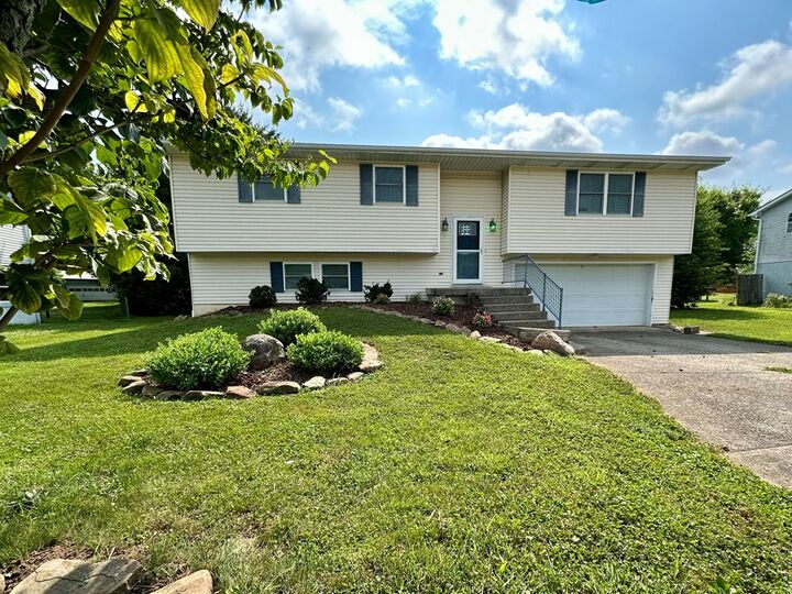 Property Photo: 845 Pine Street OH 45601