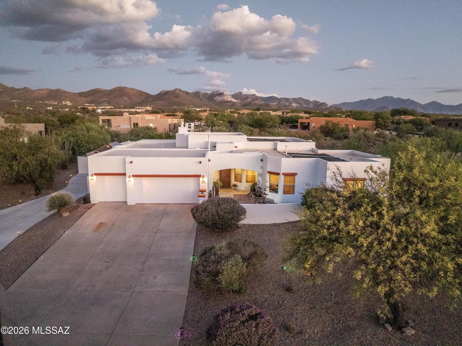 Property Photo: 9430 E Woolly Butterfly Court AZ 85641