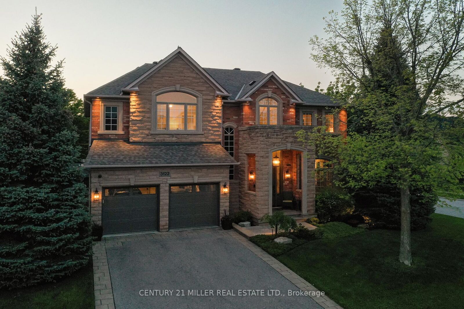 Property Photo: 3122 Saddleworth Crescent ON L6M 0A8