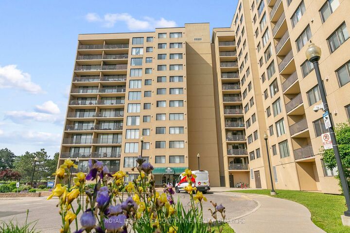 Property Photo: 6500 Montevideo Road 511 ON L5N 3T6