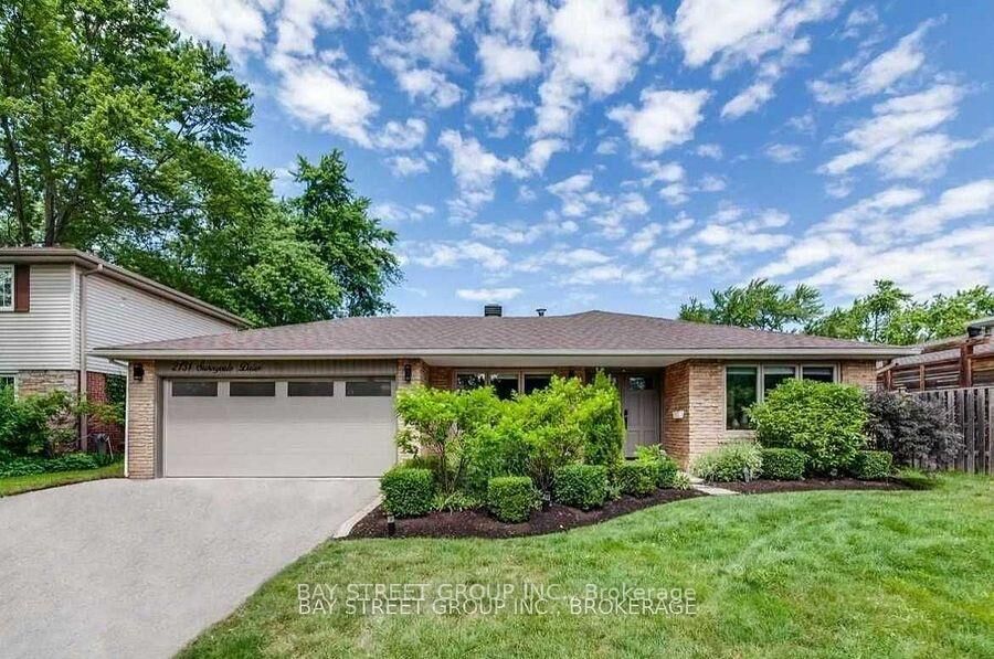 Property Photo: 2131 Sunnyvale Drive ON L6L 1W6