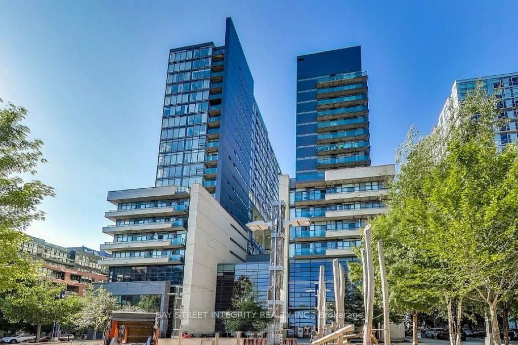 Property Photo: 36 Lisgar Street 602W ON M6J 0C7