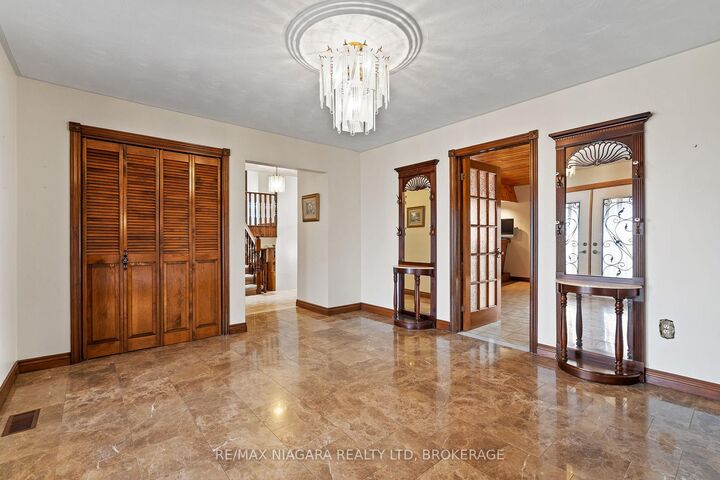 11292 Golf Course Road — photo 1