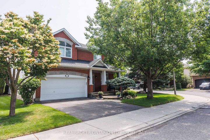 11 Redbridge Crescent — photo 1