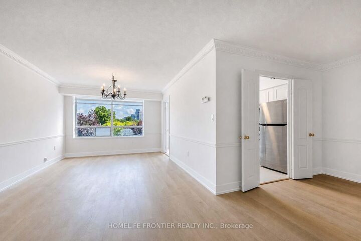 Property Photo: 88 Grandview Way 312 ON M2N 6V6