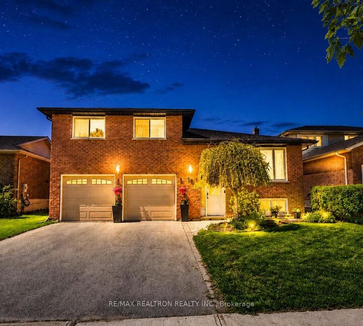 Property Photo: 18 Castille Crescent ON L4P 3L4