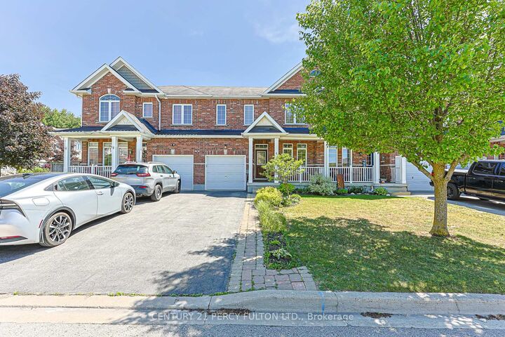 Property Photo:  42 Arthur Case Crescent  ON L0G 1M0 