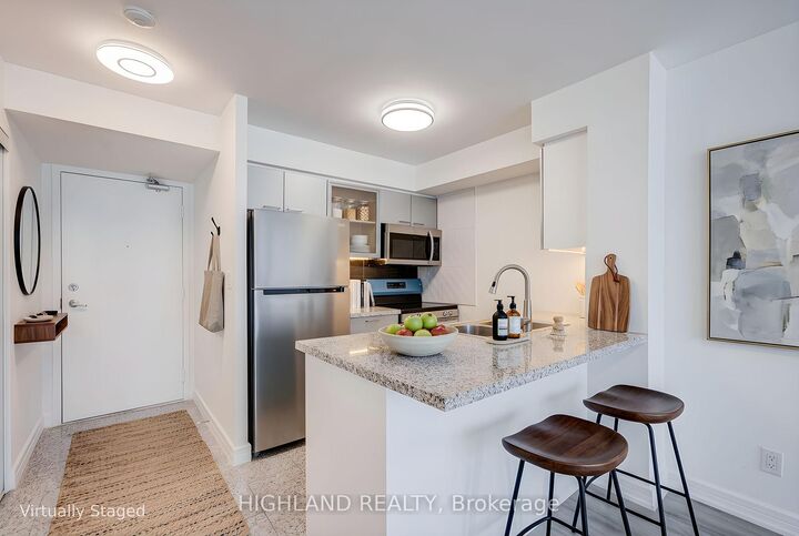 Property Photo: 18 Harrison Garden 1002 ON M2N 7J7