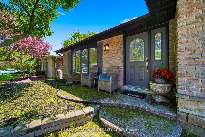 Property Photo: 2306 Devon Road ON L6J 5R4
