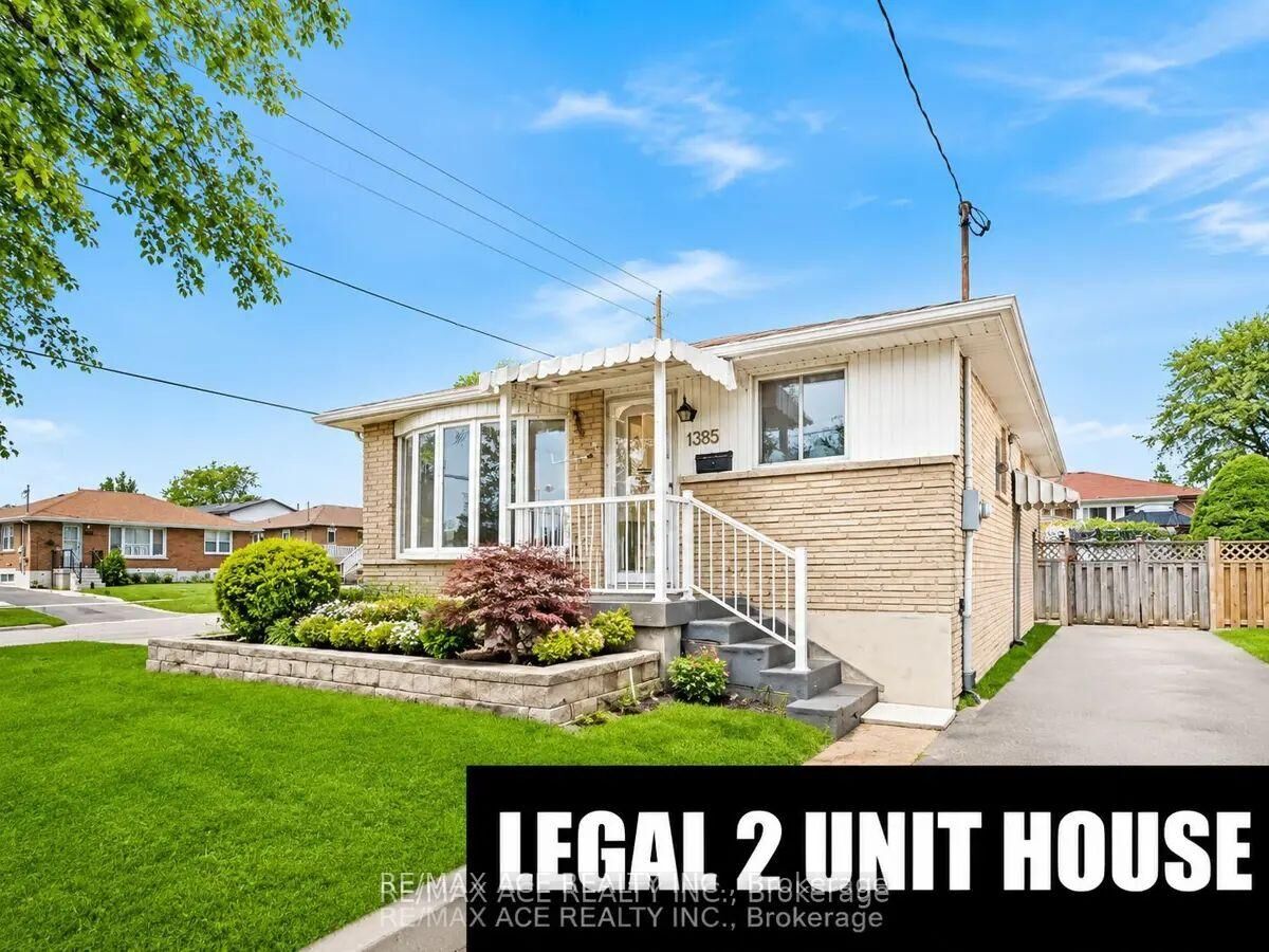 Property Photo: 1385 Park Road S ON L1J 4K4