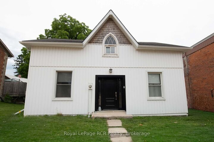21 Arthur Street West Street W A &Amp B &Amp C — photo 1