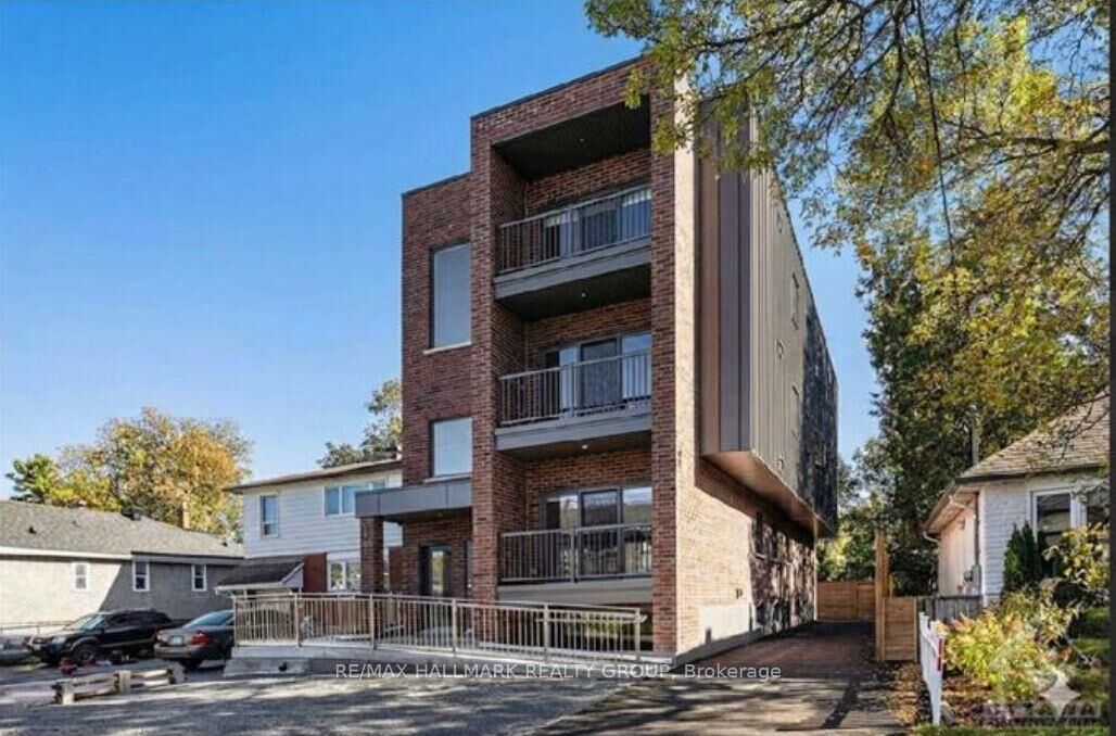Property Photo: 1260 Dorchester Avenue 1 ON K1Z 8E6