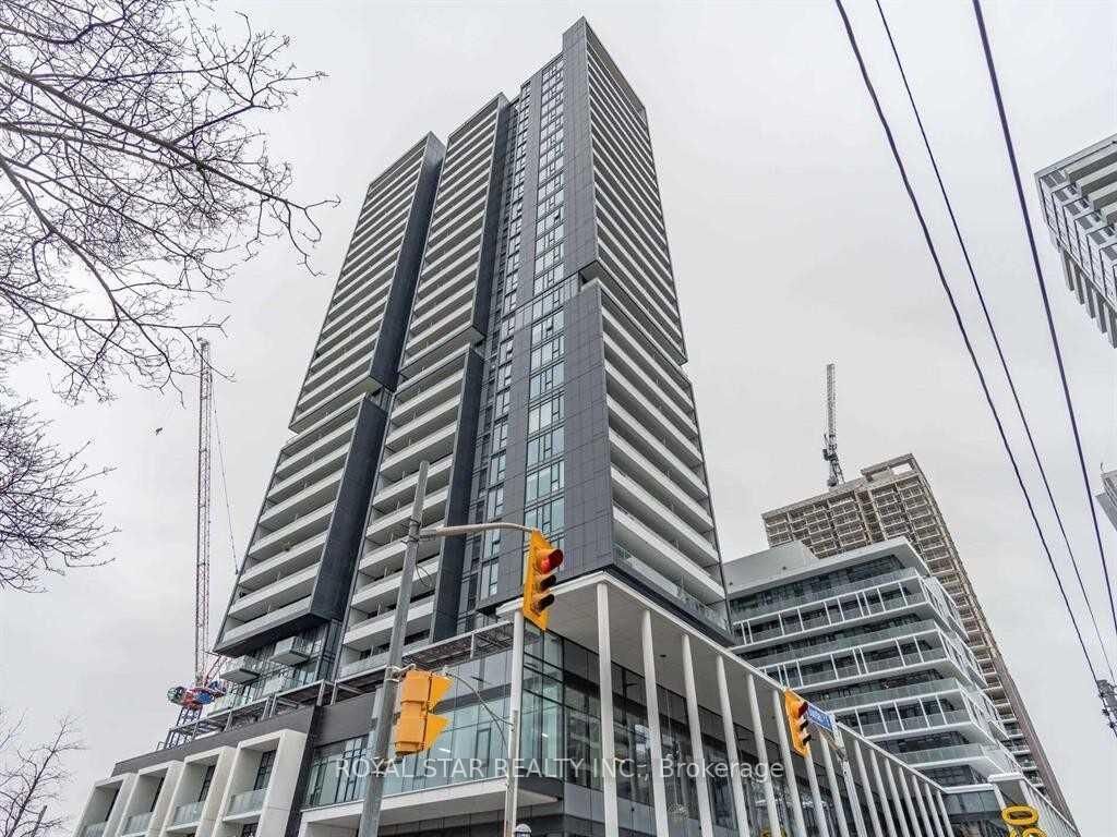 Property Photo:  225 Sumach Street 2612  ON M5A 0P8 
