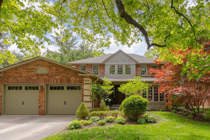 Property Photo: 392 Aspen Forest Drive ON L6J 6H5