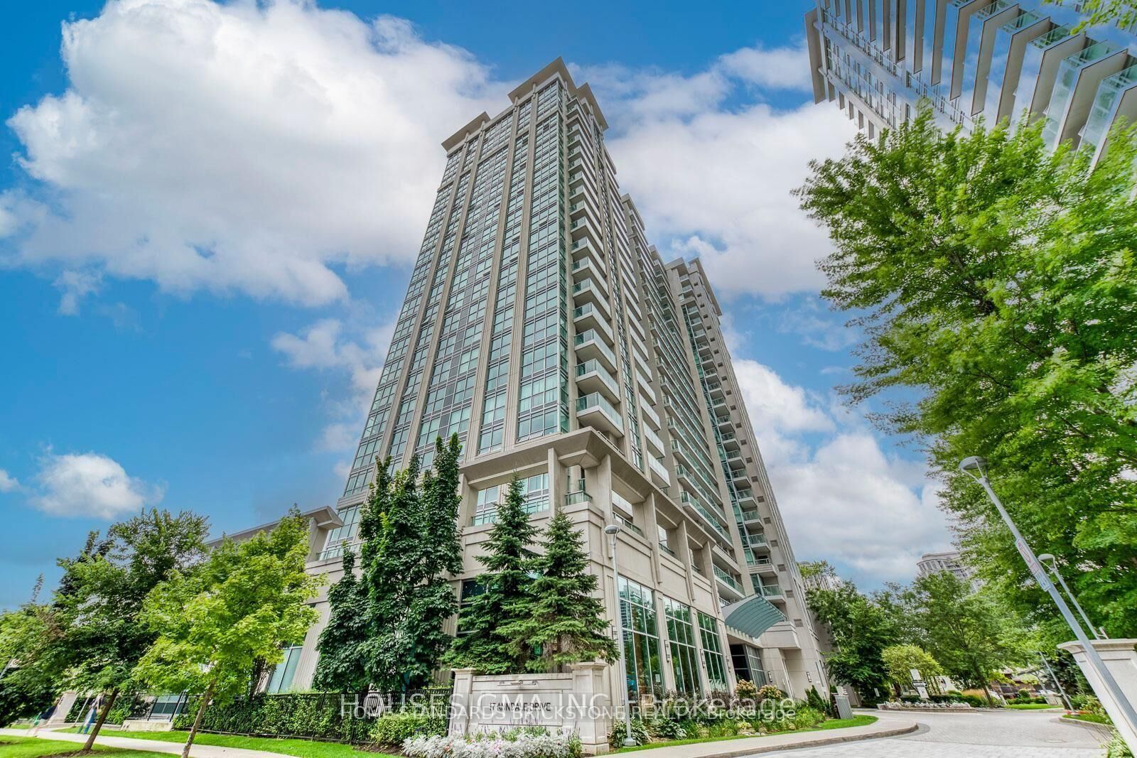 Property Photo:  17 Anndale Drive 308  ON M2N 2W7 