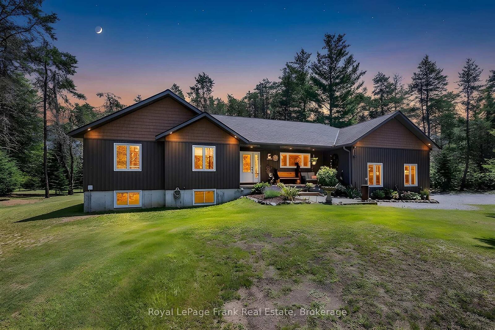 Property Photo: 30 Hodgson Drive ON K0M 1C0
