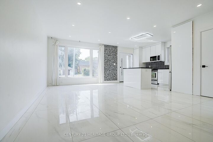 Property Photo: 326 McConvey Drive ON L4C 3K3