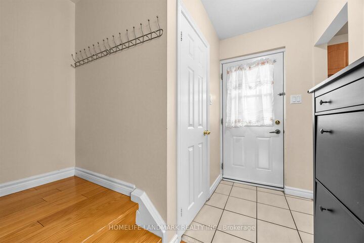 Photo de la propriété:  67 Godstone Road 112  ON M2J 3C8 