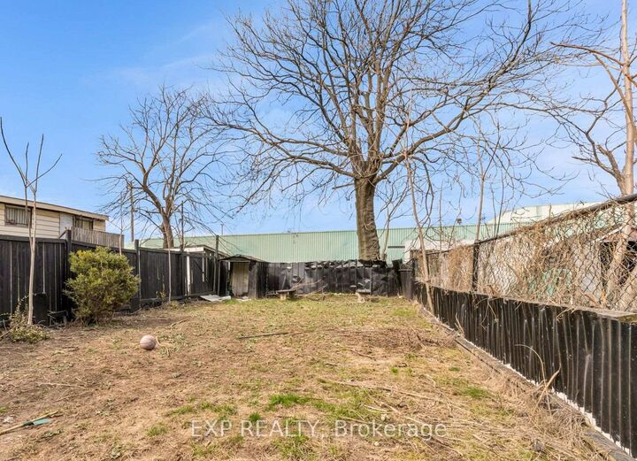 Property Photo: 29 Gertrude Street ON L8L 4B7