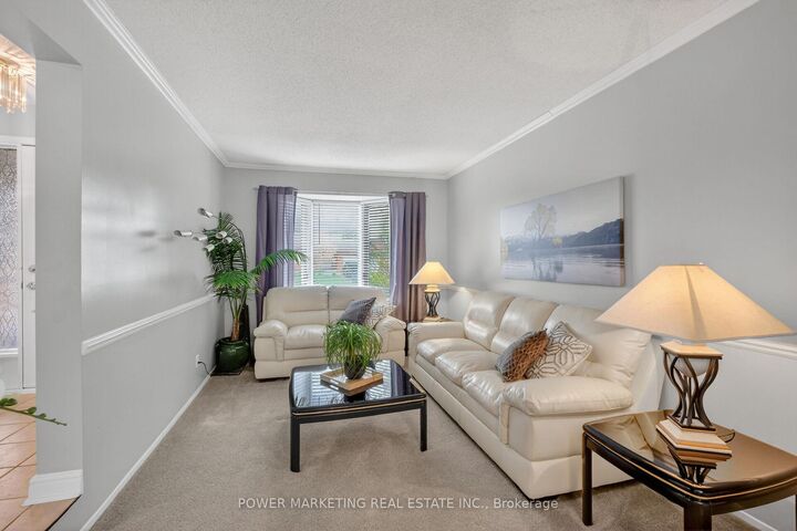 Photo de la propriété:  6451 Viseneau Drive  ON K1C 5H1 