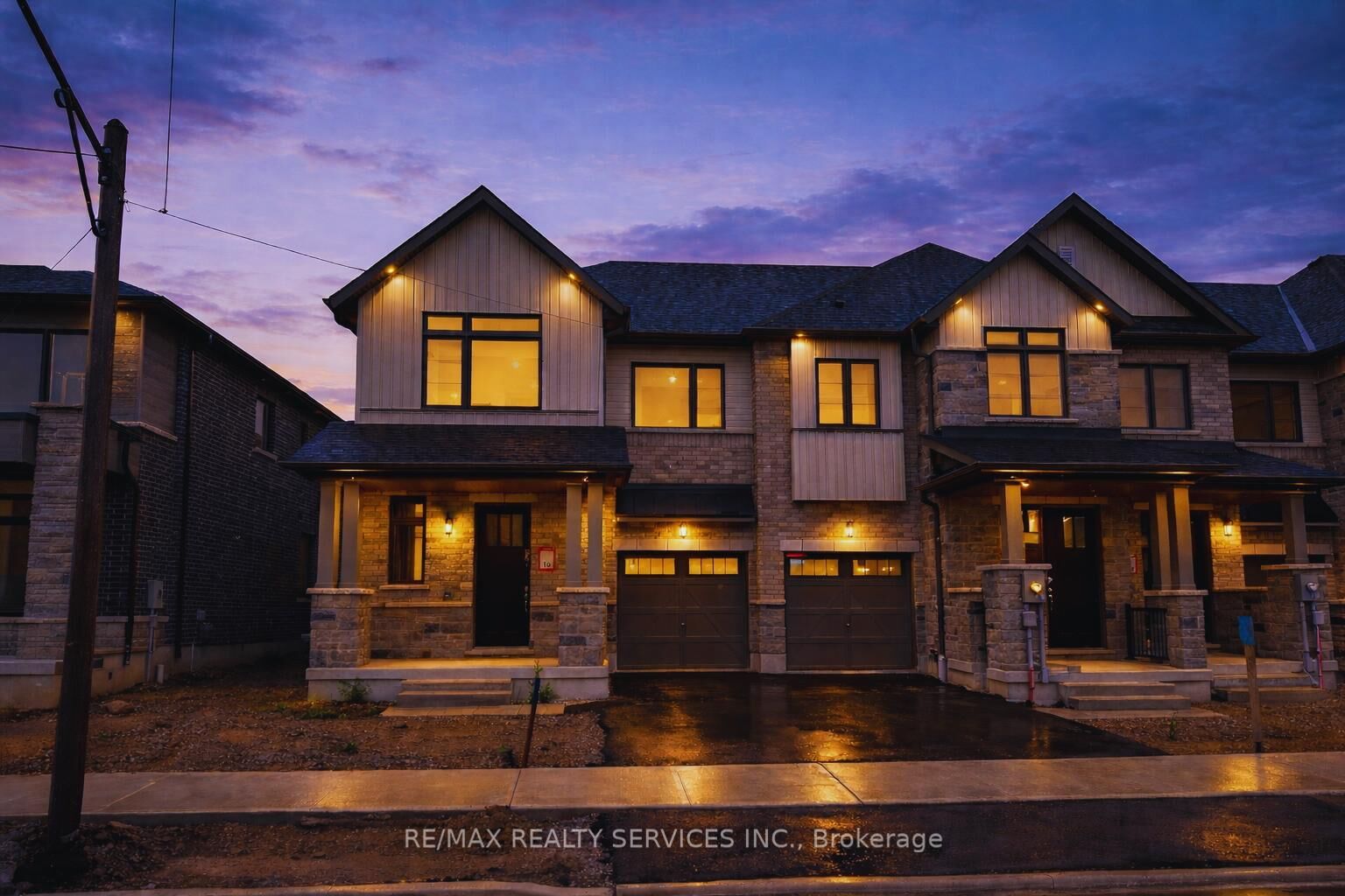 Property Photo:  10 Molnar Crescent  ON N3T 0X3 