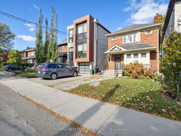 Property Photo: 186 Wanless Avenue ON M4N 1W2