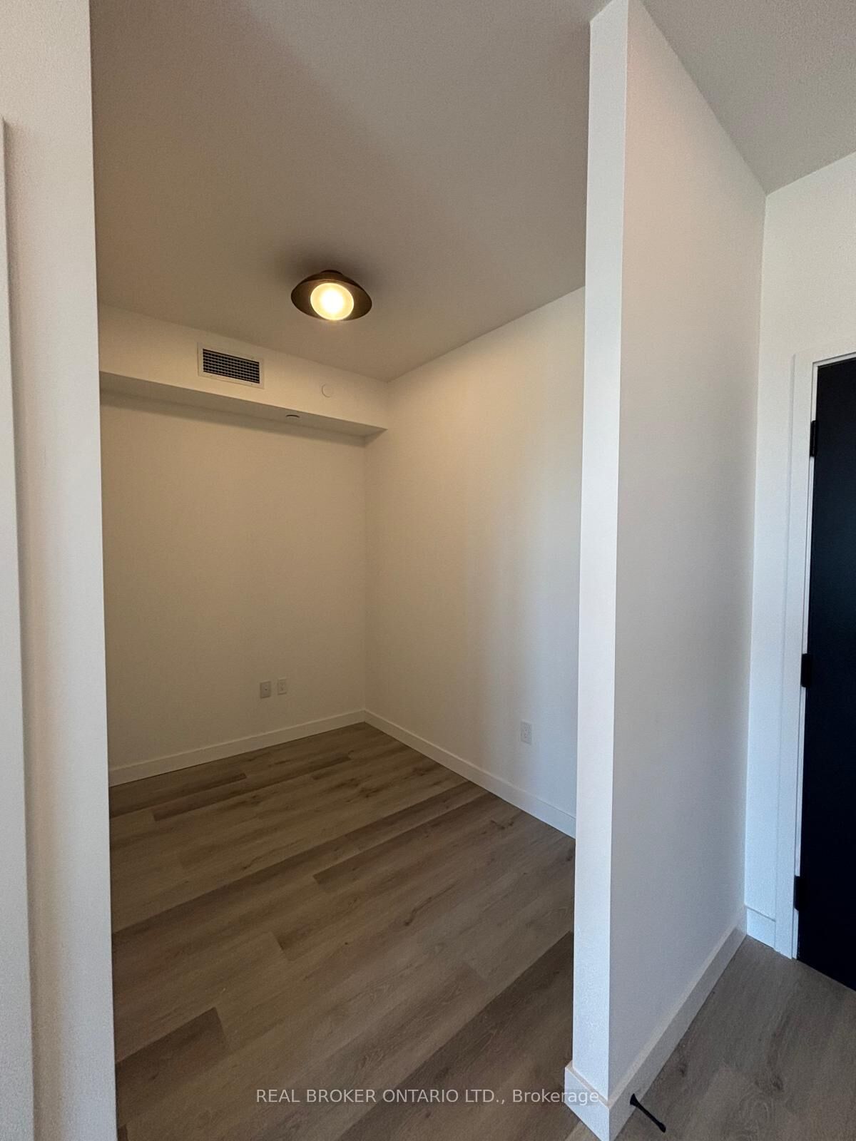 Property Photo: 1635 Military Trail 712 ON M1C 0G3
