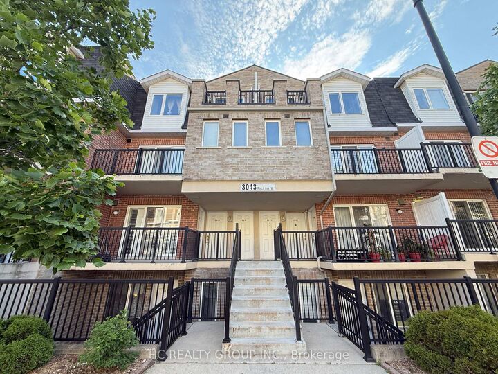 Property Photo: 3043 Finch Avenue W 2038 ON M9M 0A4