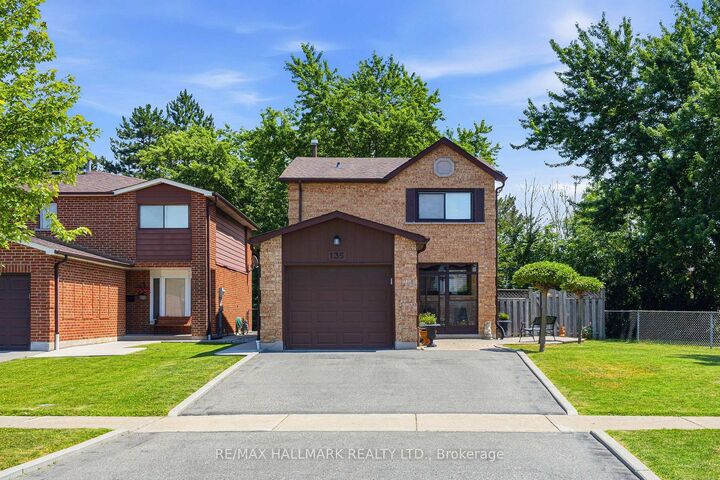 Property Photo: 135 Andrea Lane ON L4L 1E6