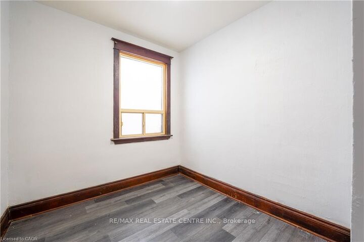 Property Photo: 1274 Barton Street E ON L8H 2W1