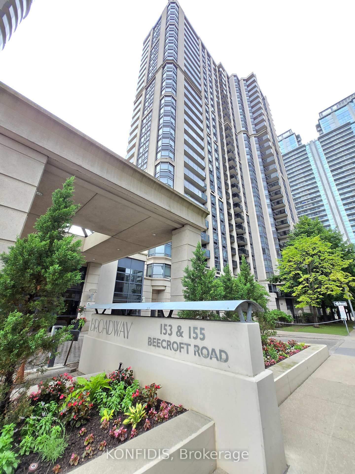Property Photo: 155 Beecroft Road 2815 ON M2N 7C6